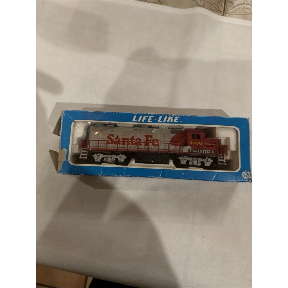 Life Like HO Diesel Locomotive Santa Fe 3500 With Original Box